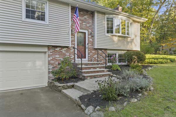 5 NUGGET HILL DR, GALES FERRY, CT 06335 - Image 1