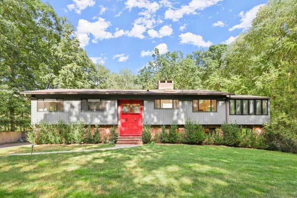 297 COGNEWAUGH RD, COS COB, CT 06807 - Image 1