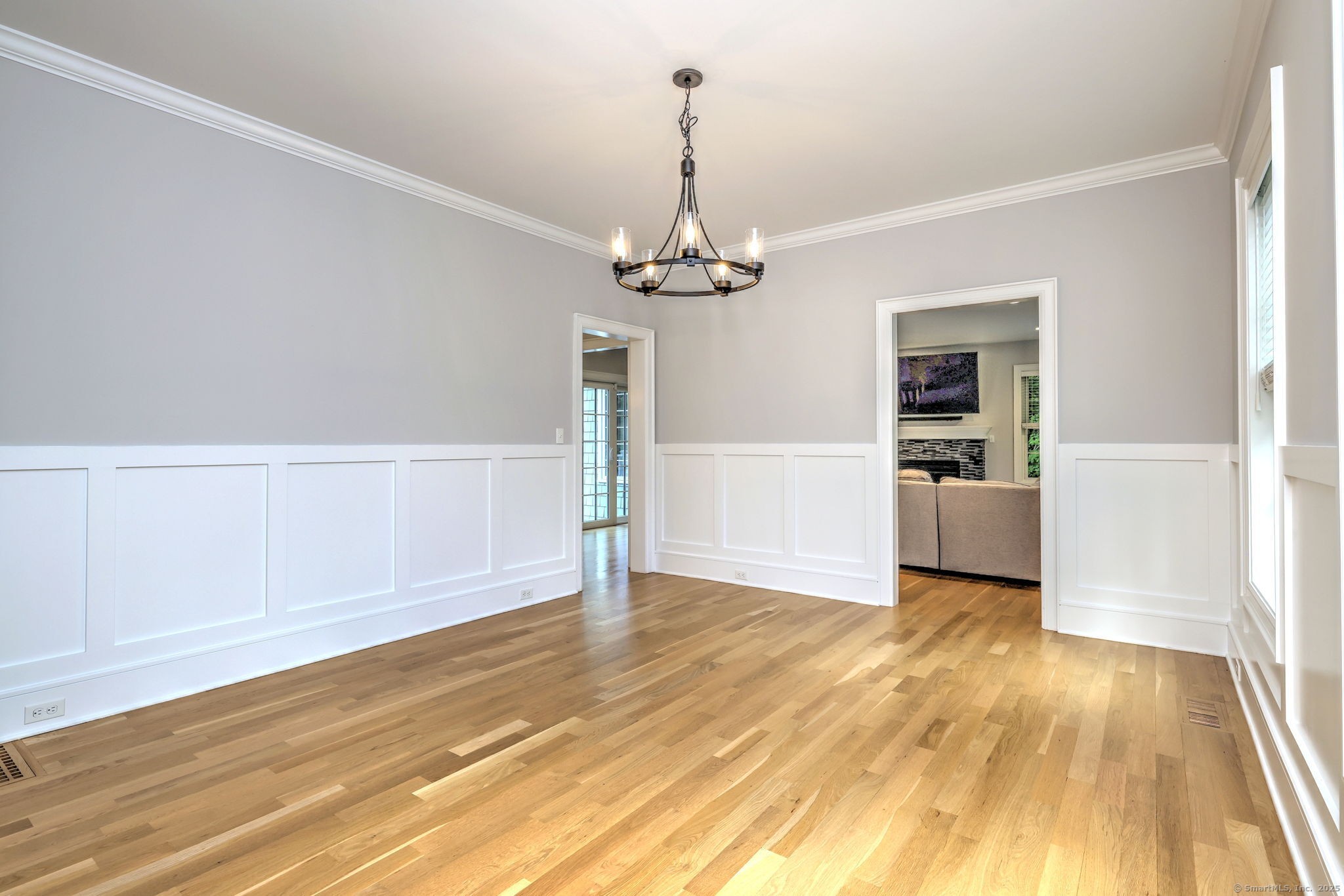 Trumbull, Connecticut, 06611, United States, 5 Bedrooms Bedrooms, ,4 BathroomsBathrooms,Residential,Active,2006973