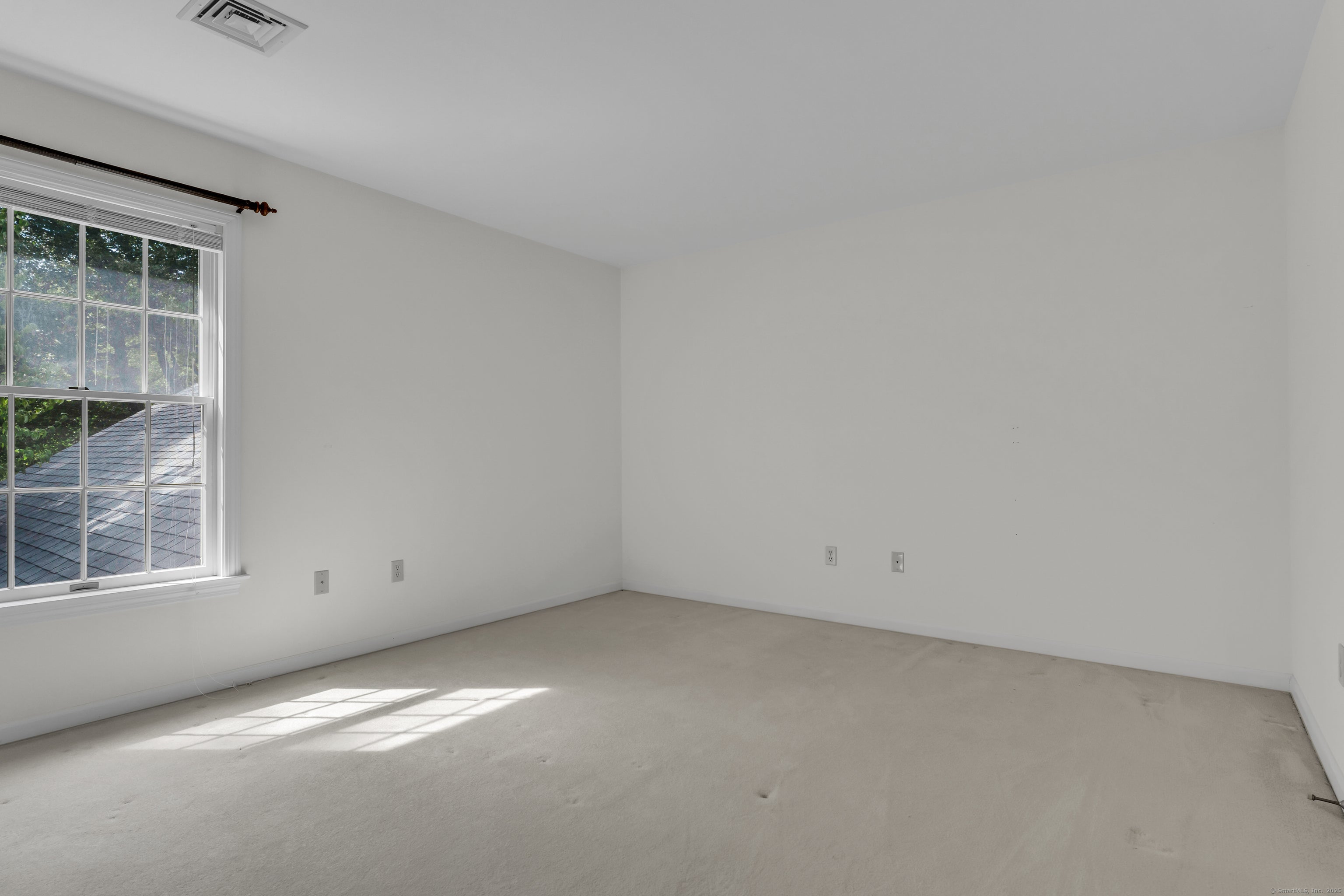 Old Lyme, Connecticut, 06371, United States, 3 Bedrooms Bedrooms, ,5 BathroomsBathrooms,Residential,Active,1944260