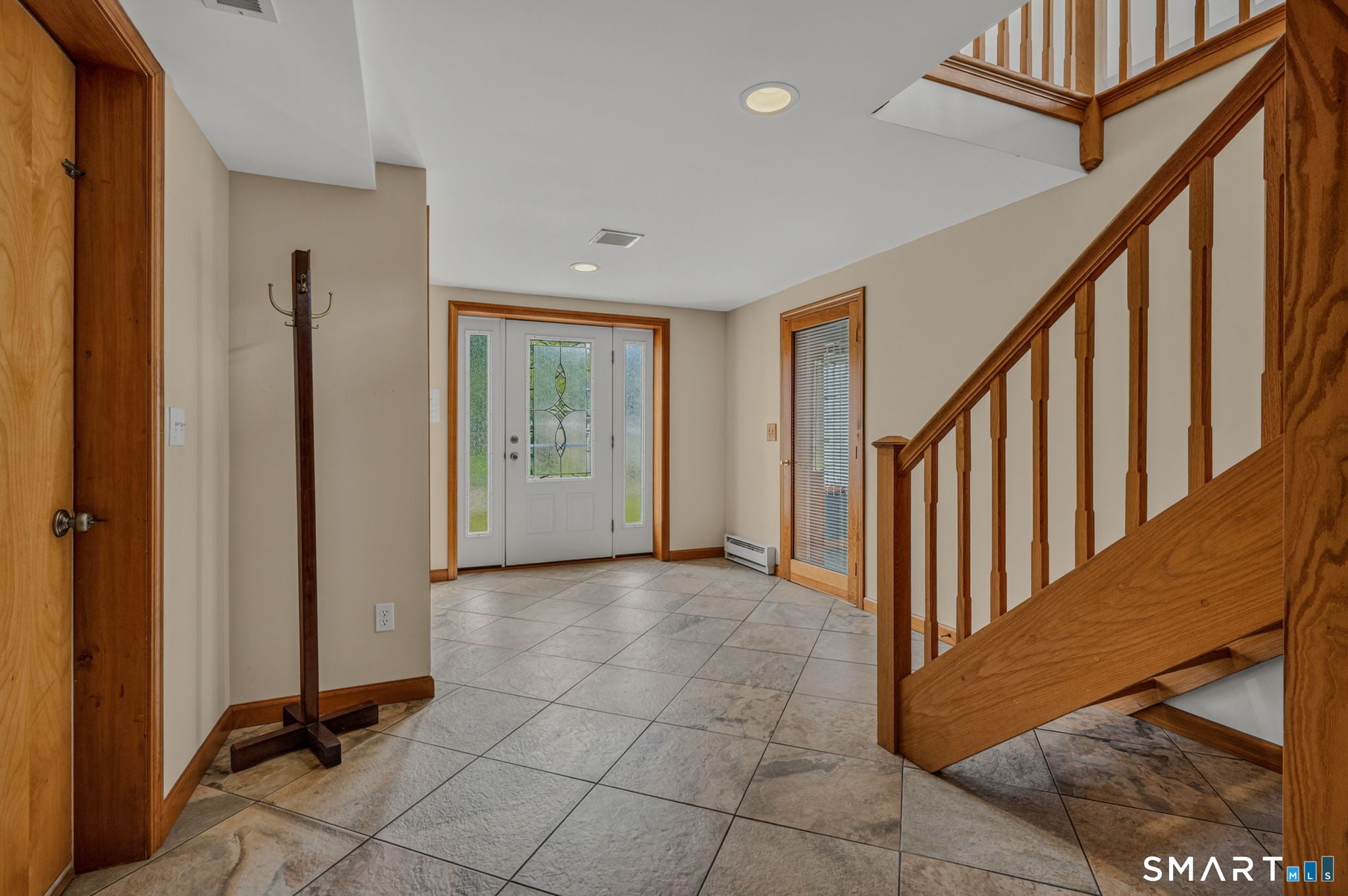 Waterford, Connecticut, 06385, United States, 4 Bedrooms Bedrooms, ,3 BathroomsBathrooms,Residential,Active,2045547