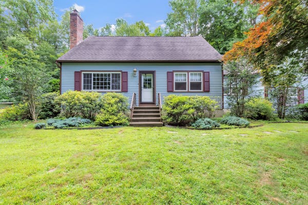 Oxford, CT Homes For Sale & Real Estate | RE/MAX