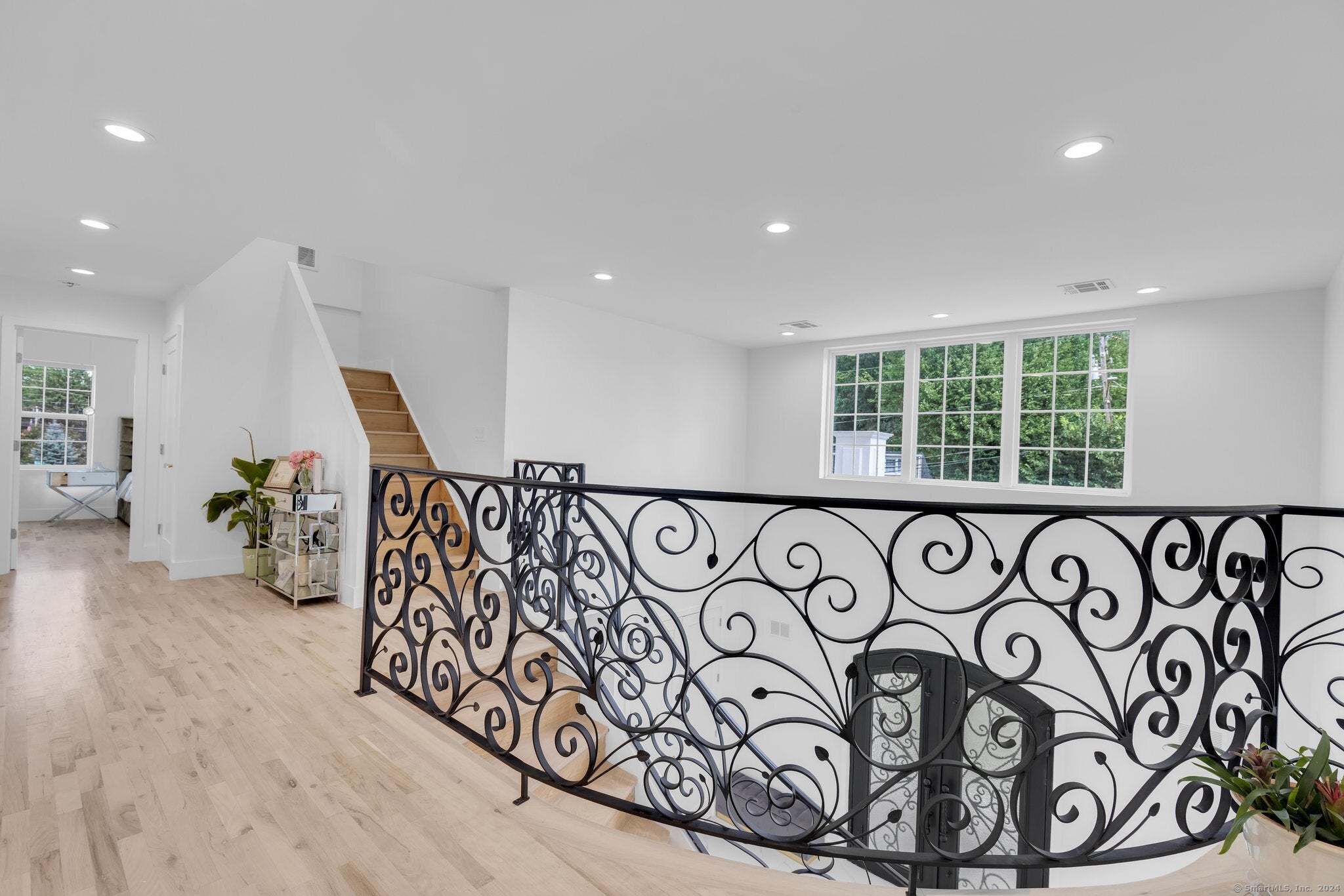 Stamford, Connecticut, 06905, United States, ,4 BathroomsBathrooms,Residential,Active,1702584