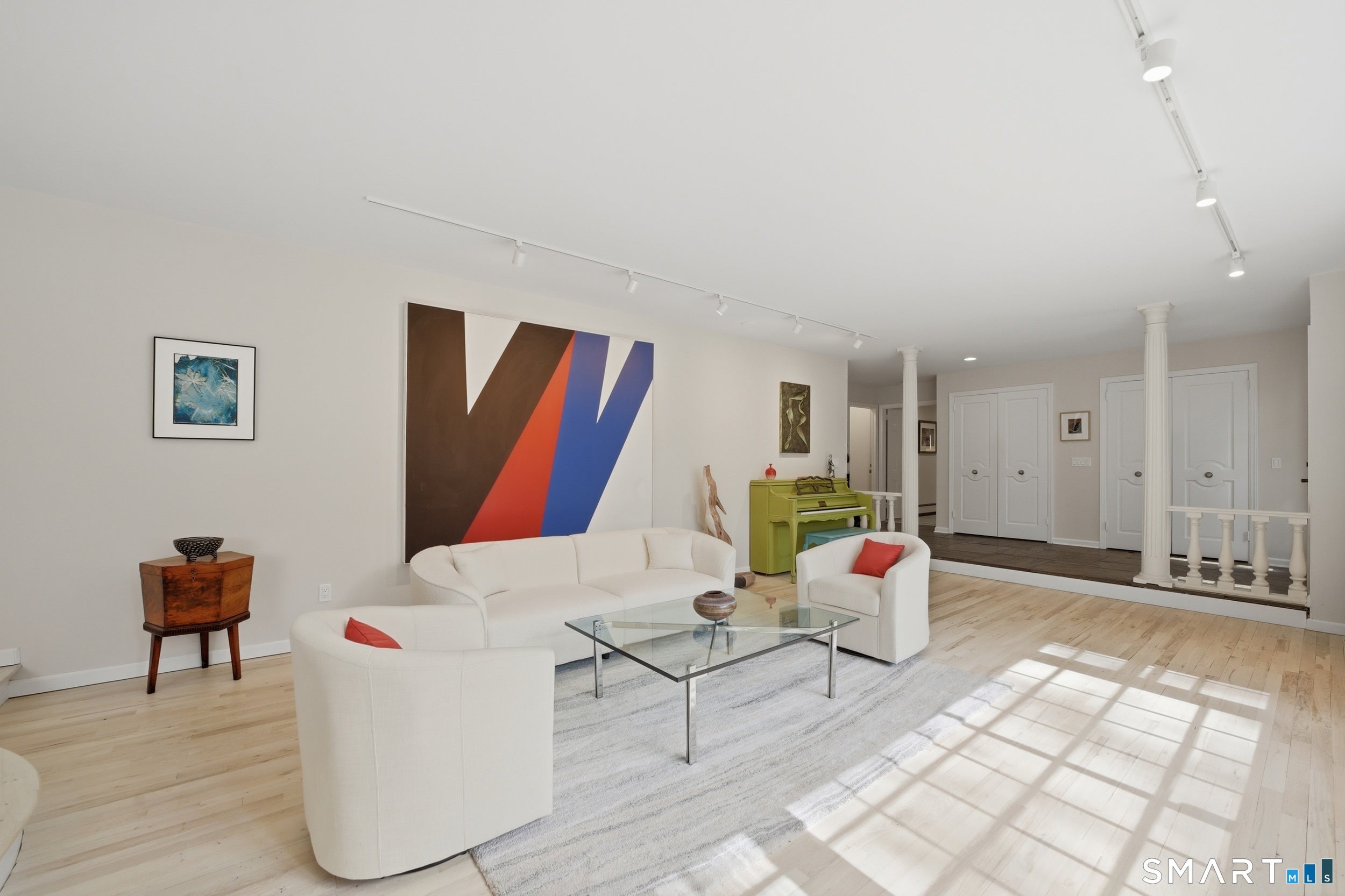 Stamford, Connecticut, 06902, United States, 4 Bedrooms Bedrooms, ,4 BathroomsBathrooms,Residential,Active,2042685