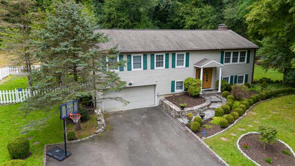 107 SIMPAUG TPKE, REDDING, CT 06896 - Image 1