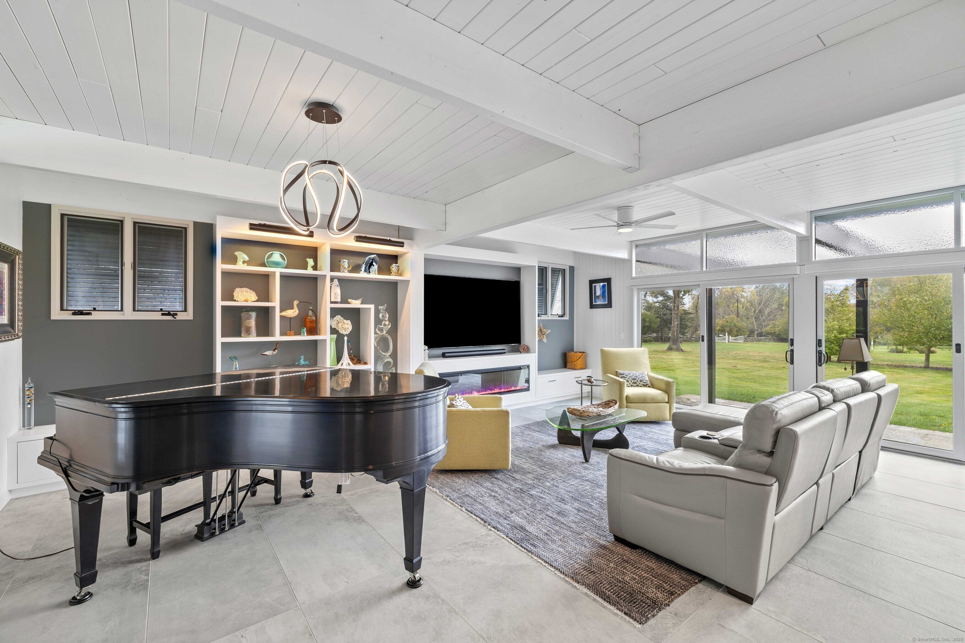 Stonington, Connecticut, 06378, United States, 3 Bedrooms Bedrooms, ,4 BathroomsBathrooms,Residential,Active,1967287