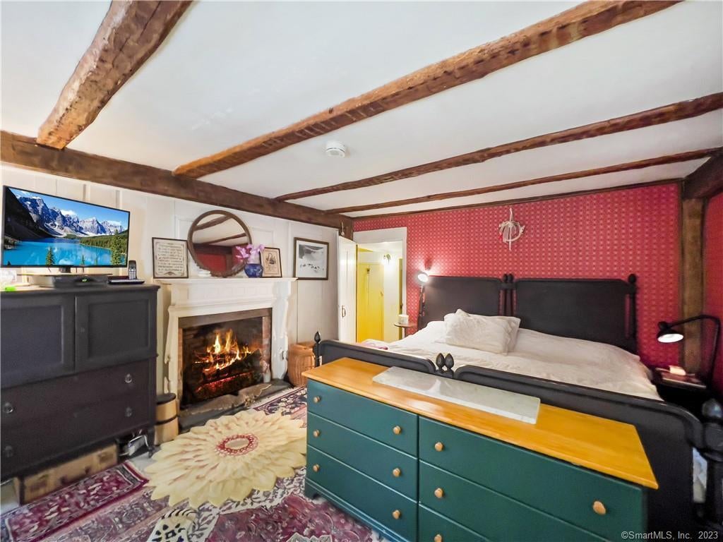 Newtown, Connecticut, 06470, United States, 3 Bedrooms Bedrooms, ,2 BathroomsBathrooms,Residential,Active,1967111