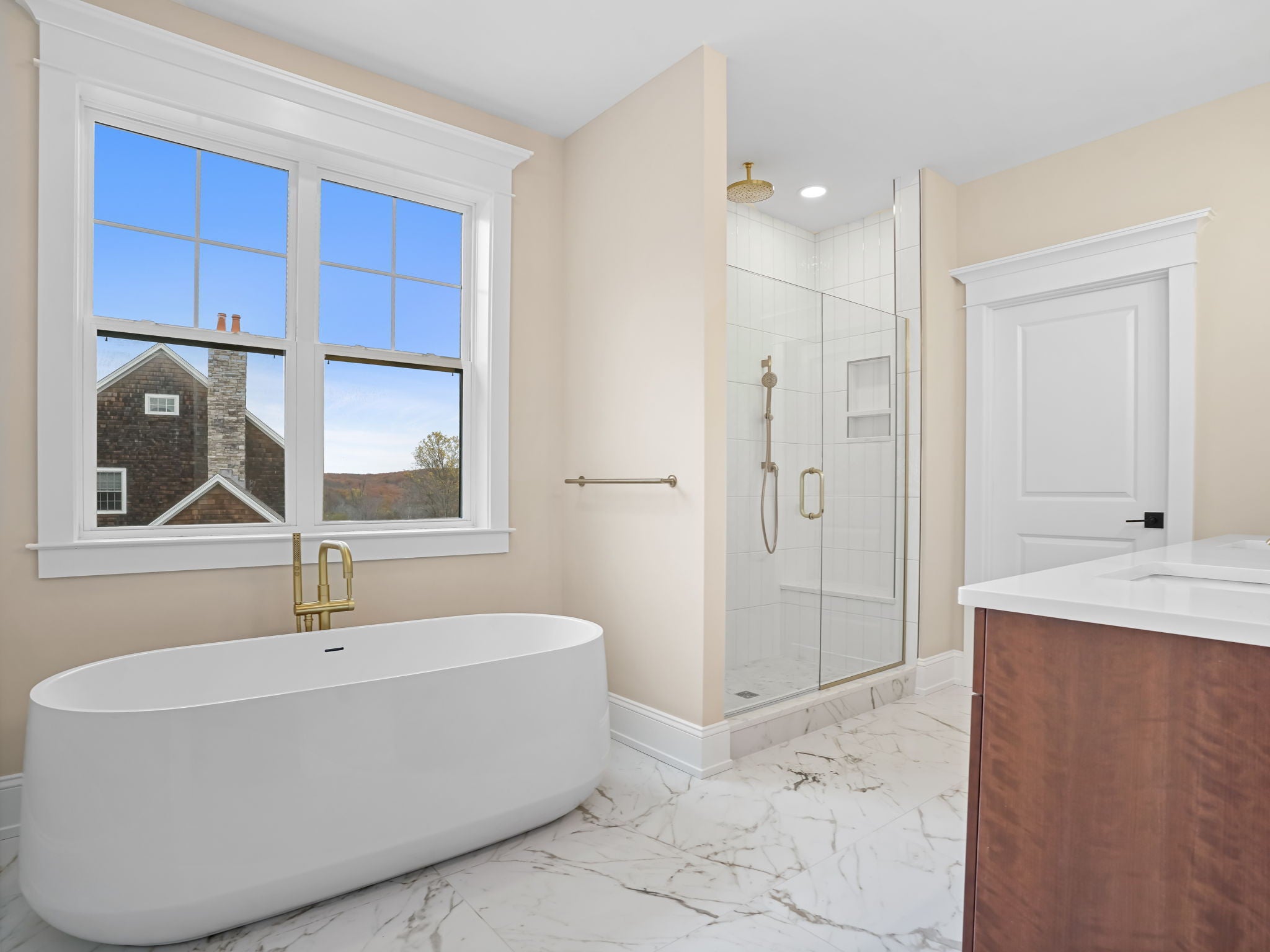 Southbury, Connecticut, 06488, United States, 4 Bedrooms Bedrooms, ,4 BathroomsBathrooms,Residential,Active,1988444