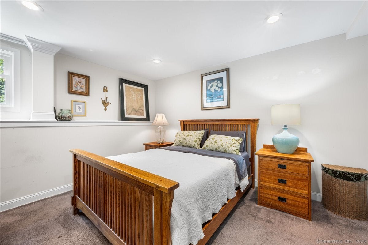 Clinton, Connecticut, 06413, United States, 5 Bedrooms Bedrooms, ,4 BathroomsBathrooms,Residential,Active,1936123