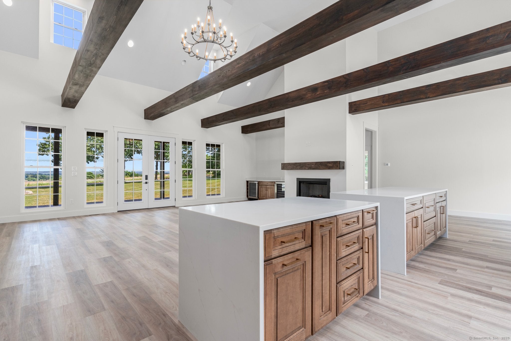 Pomfret, Connecticut, 06259, United States, 4 Bedrooms Bedrooms, ,6 BathroomsBathrooms,Residential,Active,1880189