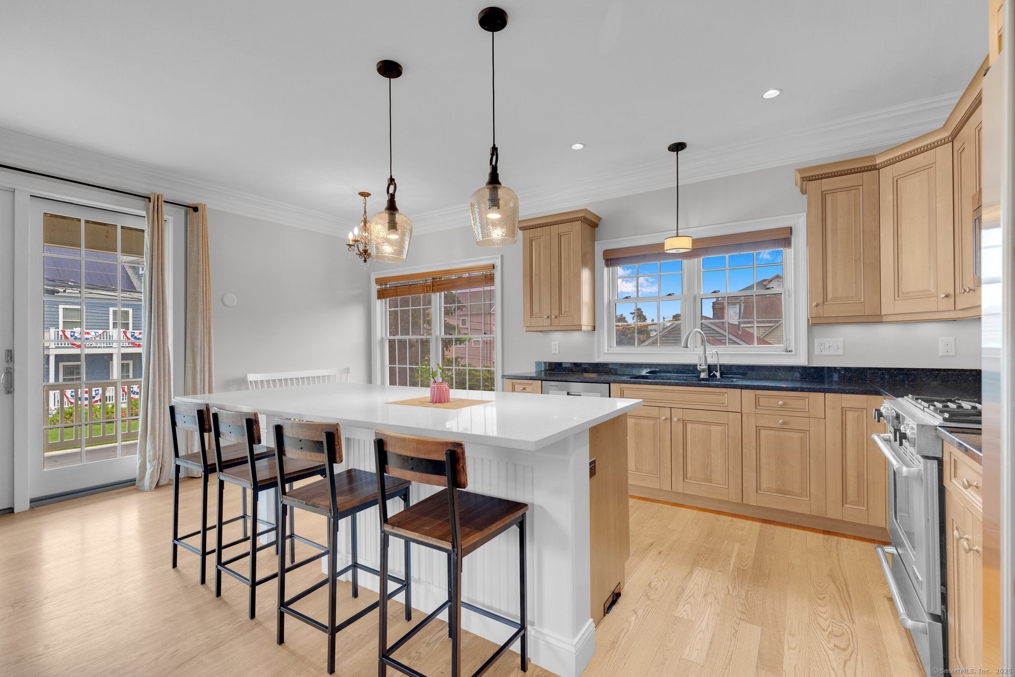 Milford, Connecticut, 06460, United States, 3 Bedrooms Bedrooms, ,4 BathroomsBathrooms,Residential,Active,1926887
