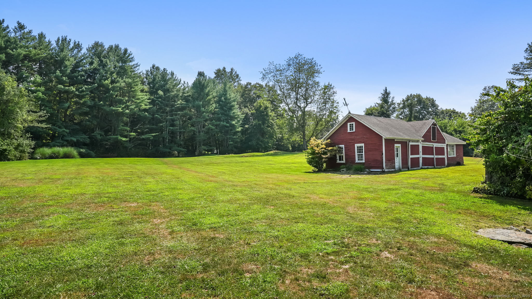 Trumbull, Connecticut, 06611, United States, 6 Bedrooms Bedrooms, ,6 BathroomsBathrooms,Residential,Active,1922320