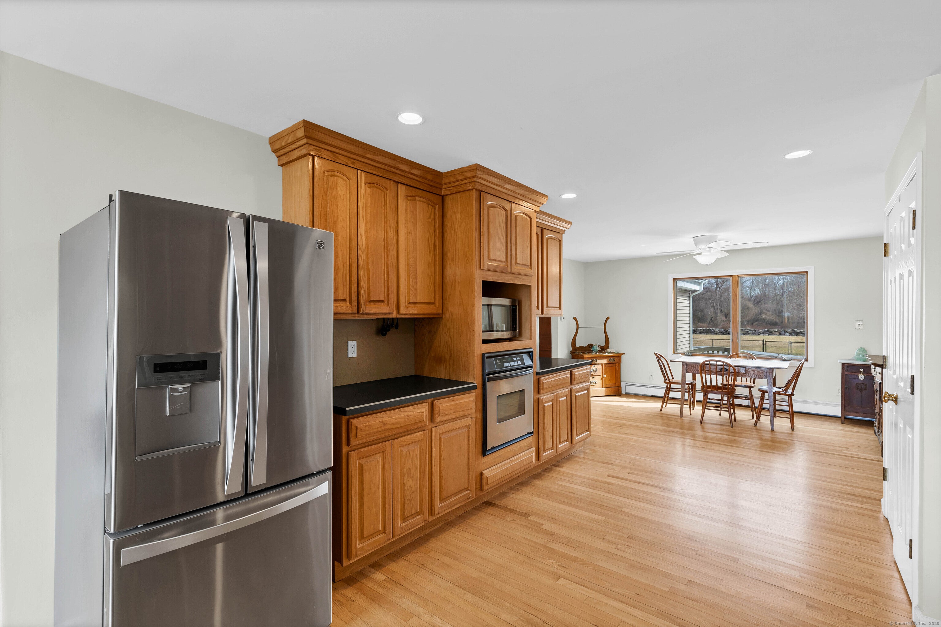 Groton, Connecticut, 06340, United States, 5 Bedrooms Bedrooms, ,5 BathroomsBathrooms,Residential,Active,1849560