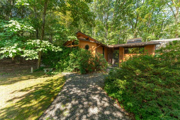 16 LONGVIEW AVE, WATERFORD, CT 06385 - Image 1