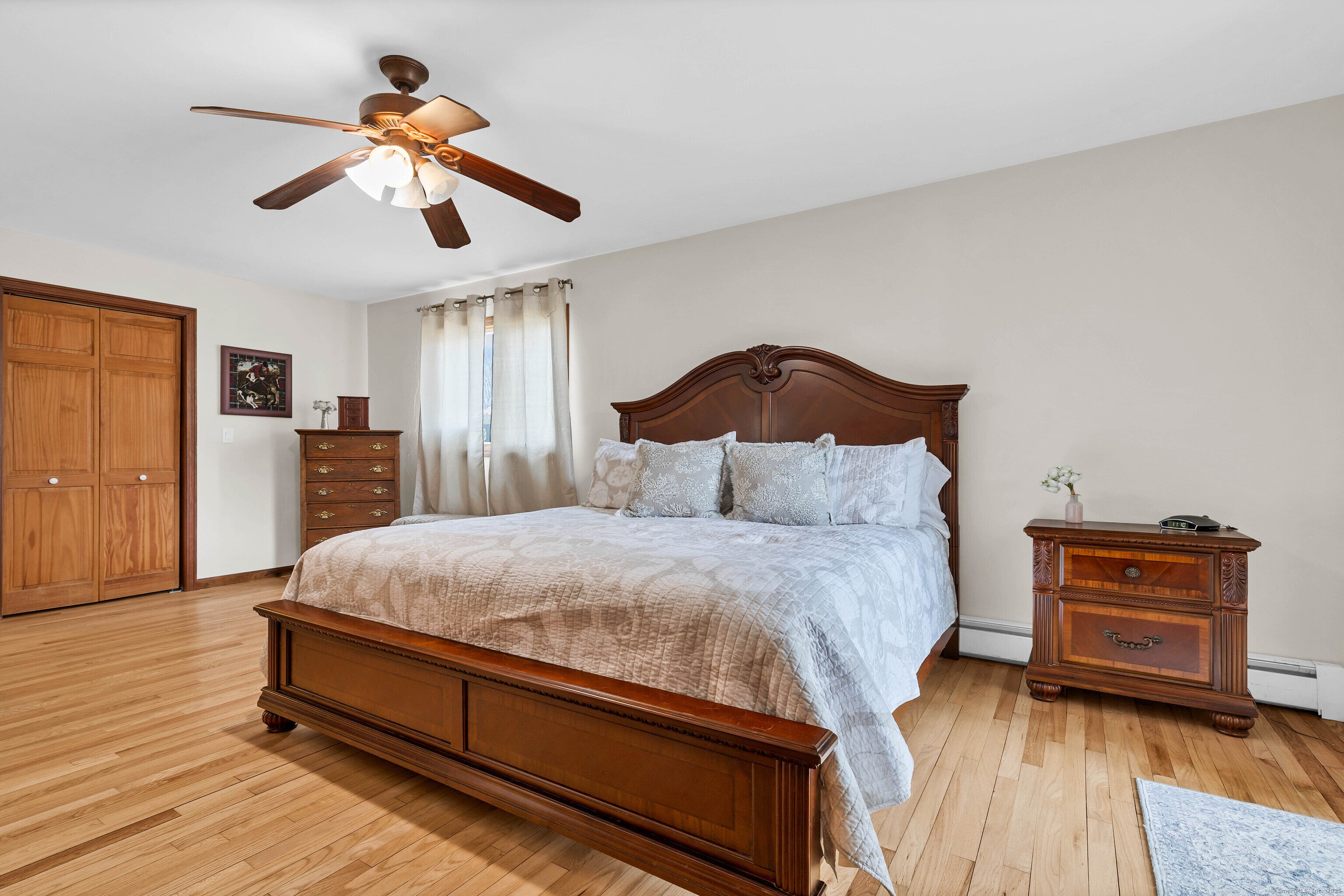 Groton, Connecticut, 06340, United States, 5 Bedrooms Bedrooms, ,5 BathroomsBathrooms,Residential,Active,1849560