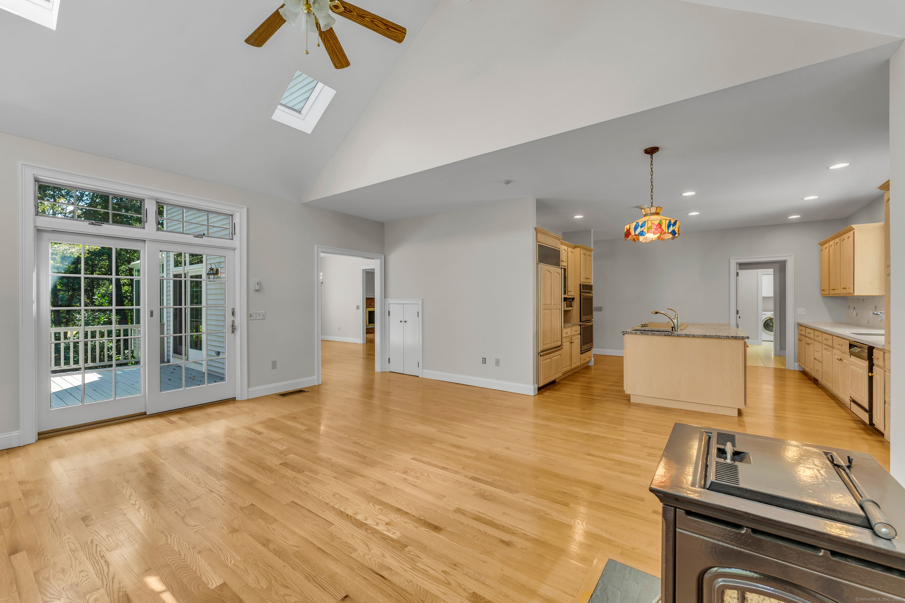 Old Lyme, Connecticut, 06371, United States, 3 Bedrooms Bedrooms, ,5 BathroomsBathrooms,Residential,Active,1944260