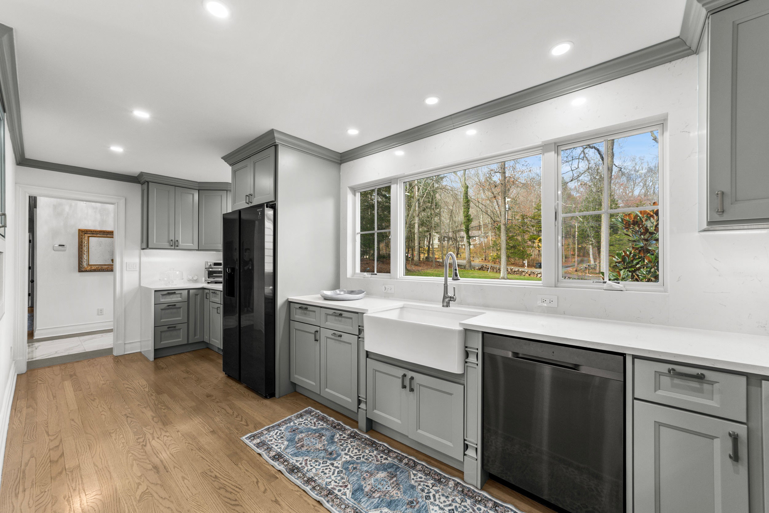 Stamford, Connecticut, 06903, United States, 4 Bedrooms Bedrooms, ,3 BathroomsBathrooms,Residential,Active,1996290