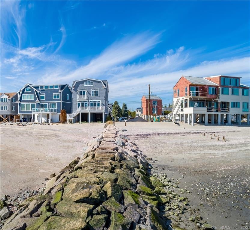 Fairfield, Connecticut, 06824, United States, 4 Bedrooms Bedrooms, ,5 BathroomsBathrooms,Residential,Active,1959946