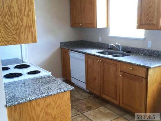 264 N 3RD E APT 401, REXBURG, ID 83440, photo 3 of 5