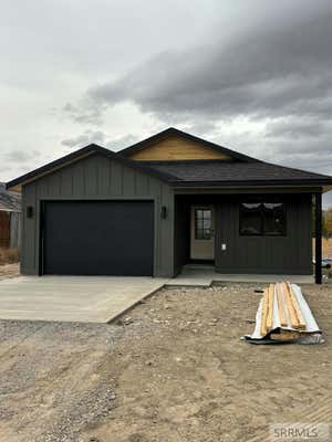 412 ROSE AVE, MACKAY, ID 83251 - Image 1