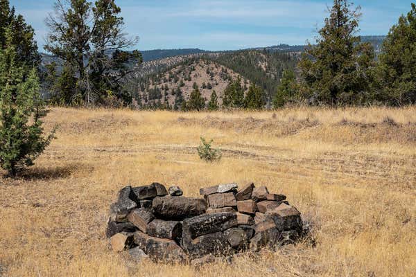 15315 NE SCHNEIDER WAY, PRINEVILLE, OR 97754, photo 3 of 37