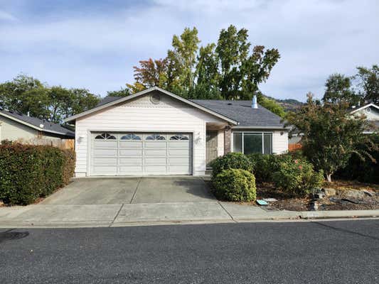 1723 BROOKHURST WAY, GRANTS PASS, OR 97527 - Image 1