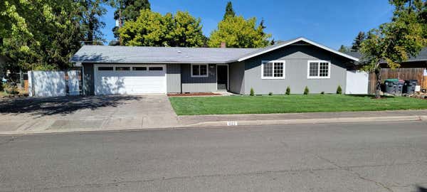 622 PEARWOOD DR, MEDFORD, OR 97501 - Image 1