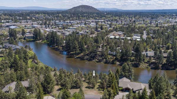 171 & 179 NW SCENIC HEIGHTS DRIVE, BEND, OR 97703, photo 2 of 23