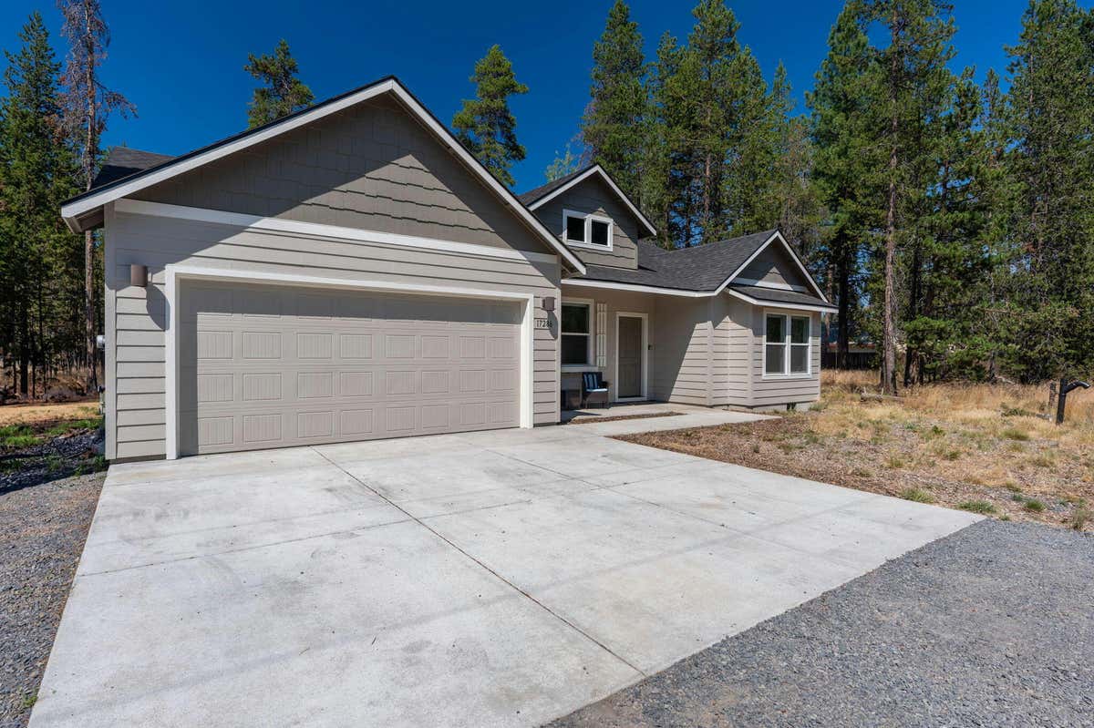 17286 GOLDEN EYE DR, BEND, OR 97707, photo 1 of 33