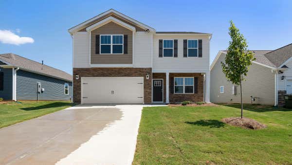 914 PINELAND DRIVE, WOODRUFF, SC 29388 - Image 1