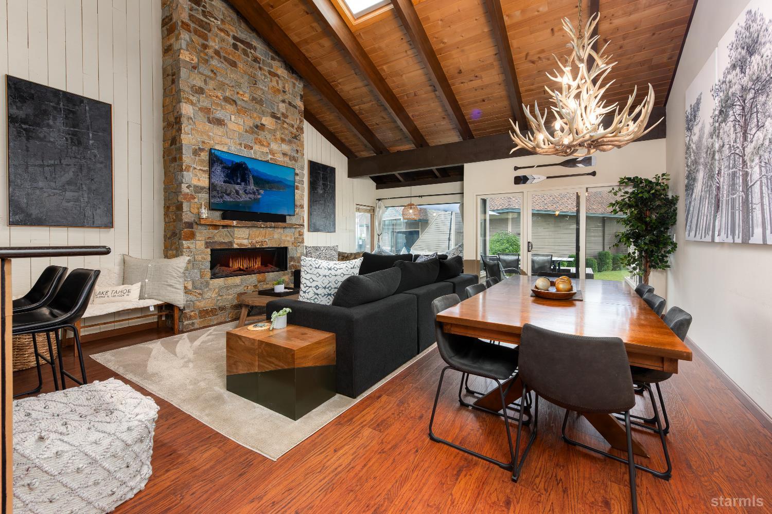 South Lake Tahoe, California, 96150, United States, 4 Bedrooms Bedrooms, ,2 BathroomsBathrooms,Residential,Active,1904174