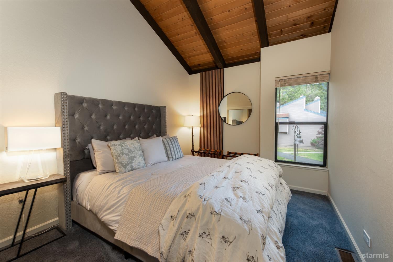 South Lake Tahoe, California, 96150, United States, 4 Bedrooms Bedrooms, ,2 BathroomsBathrooms,Residential,Active,1904174