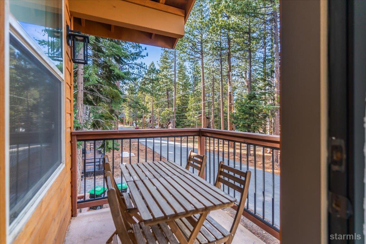 South Lake Tahoe, California, 96150, United States, 4 Bedrooms Bedrooms, ,3 BathroomsBathrooms,Residential,Active,2007317