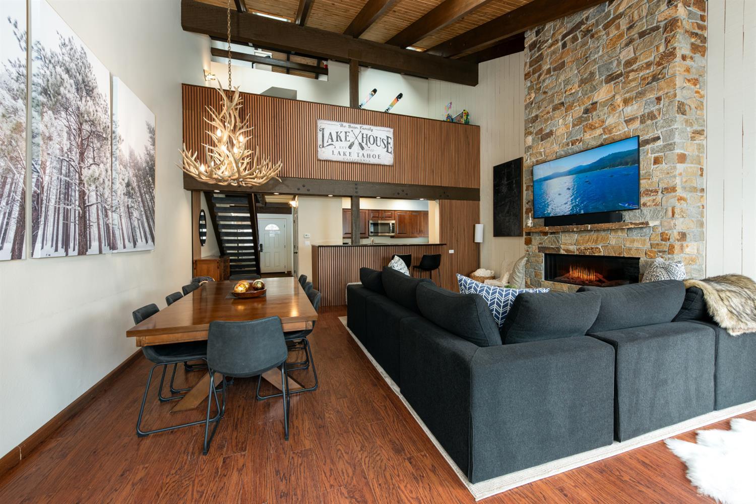 South Lake Tahoe, California, 96150, United States, 4 Bedrooms Bedrooms, ,2 BathroomsBathrooms,Residential,Active,1904174
