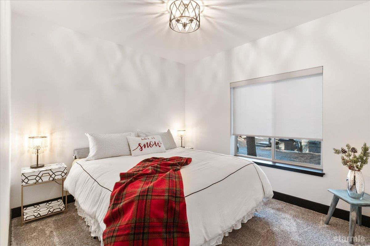 South Lake Tahoe, California, 96150, United States, 4 Bedrooms Bedrooms, ,3 BathroomsBathrooms,Residential,Active,2007317