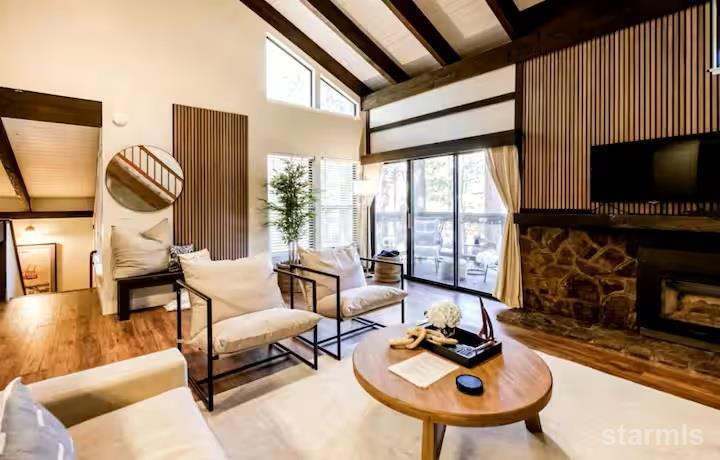 South Lake Tahoe, California, 96150, United States, 3 Bedrooms Bedrooms, ,2 BathroomsBathrooms,Residential,Active,1904156