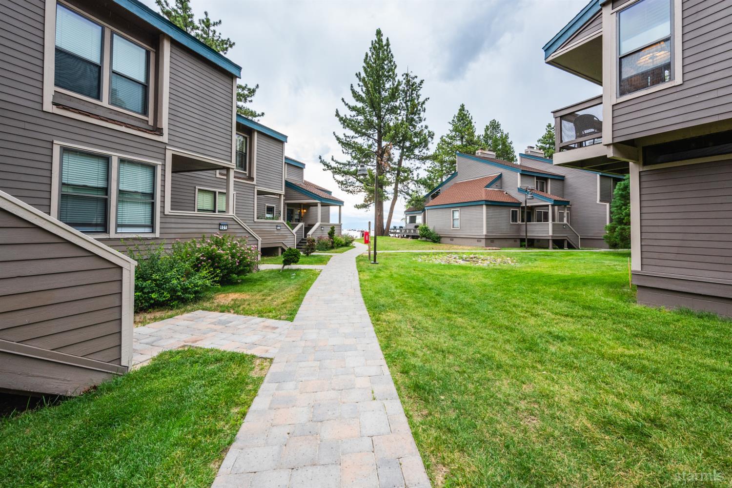 South Lake Tahoe, California, 96150, United States, 4 Bedrooms Bedrooms, ,2 BathroomsBathrooms,Residential,Active,1904174