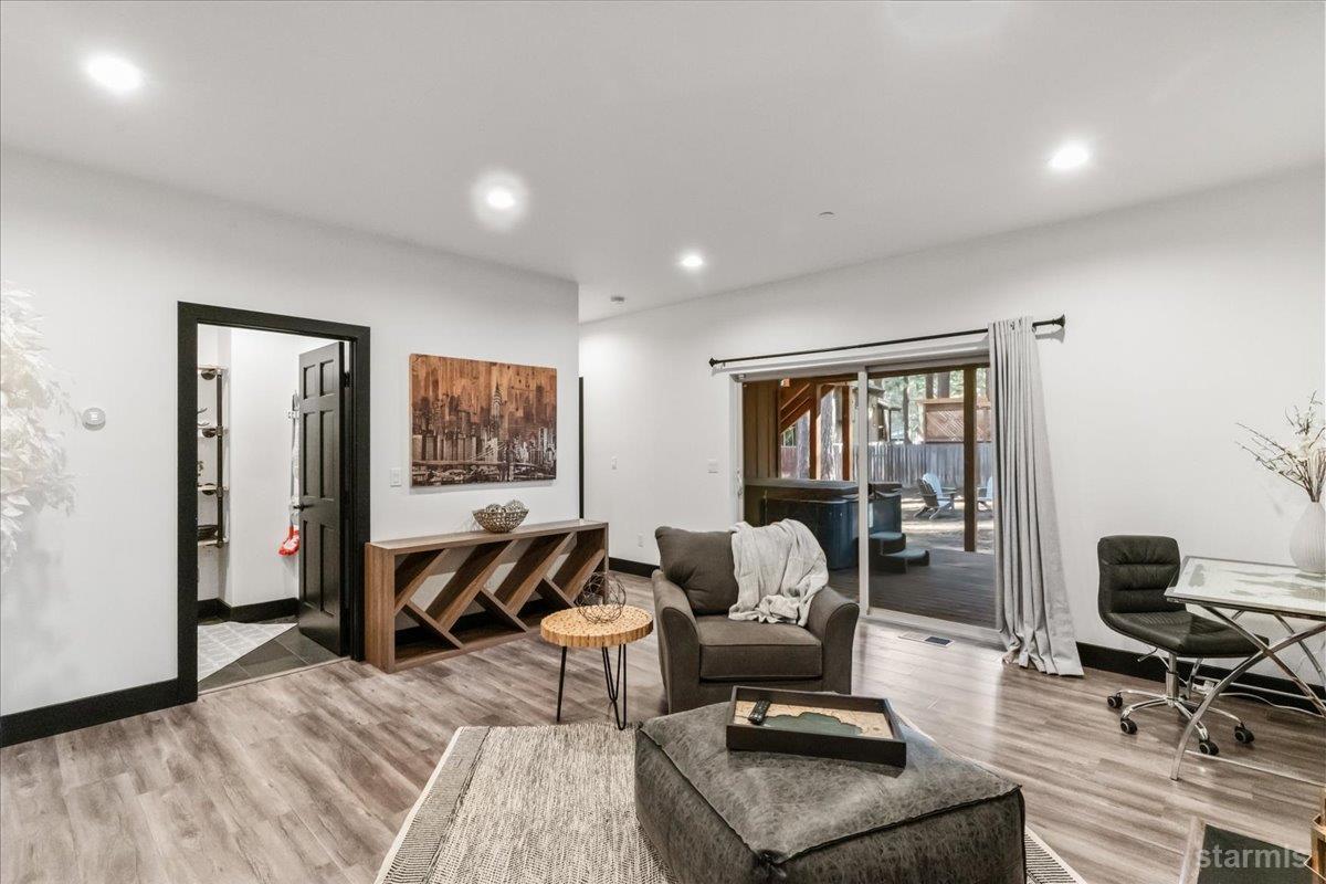 South Lake Tahoe, California, 96150, United States, 4 Bedrooms Bedrooms, ,3 BathroomsBathrooms,Residential,Active,2007317