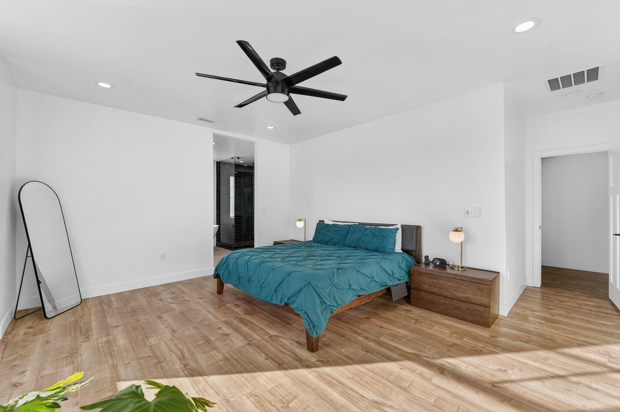 Eagle Mountain, Utah, 84005, United States, 5 Bedrooms Bedrooms, ,4 BathroomsBathrooms,Residential,Contingent,2009831