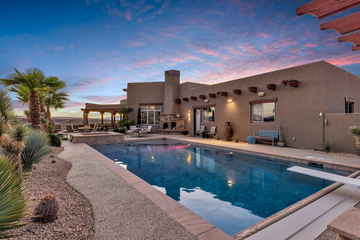 Hurricane, Utah, 84737, United States, 4 Bedrooms Bedrooms, ,3 BathroomsBathrooms,Residential,Active,1941338