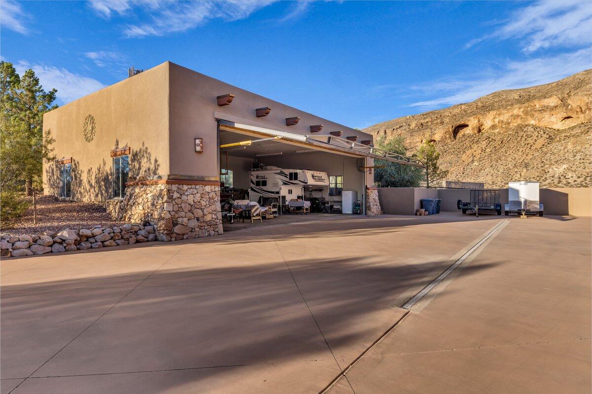 Hurricane, Utah, 84737, United States, 4 Bedrooms Bedrooms, ,3 BathroomsBathrooms,Residential,Active,1941338