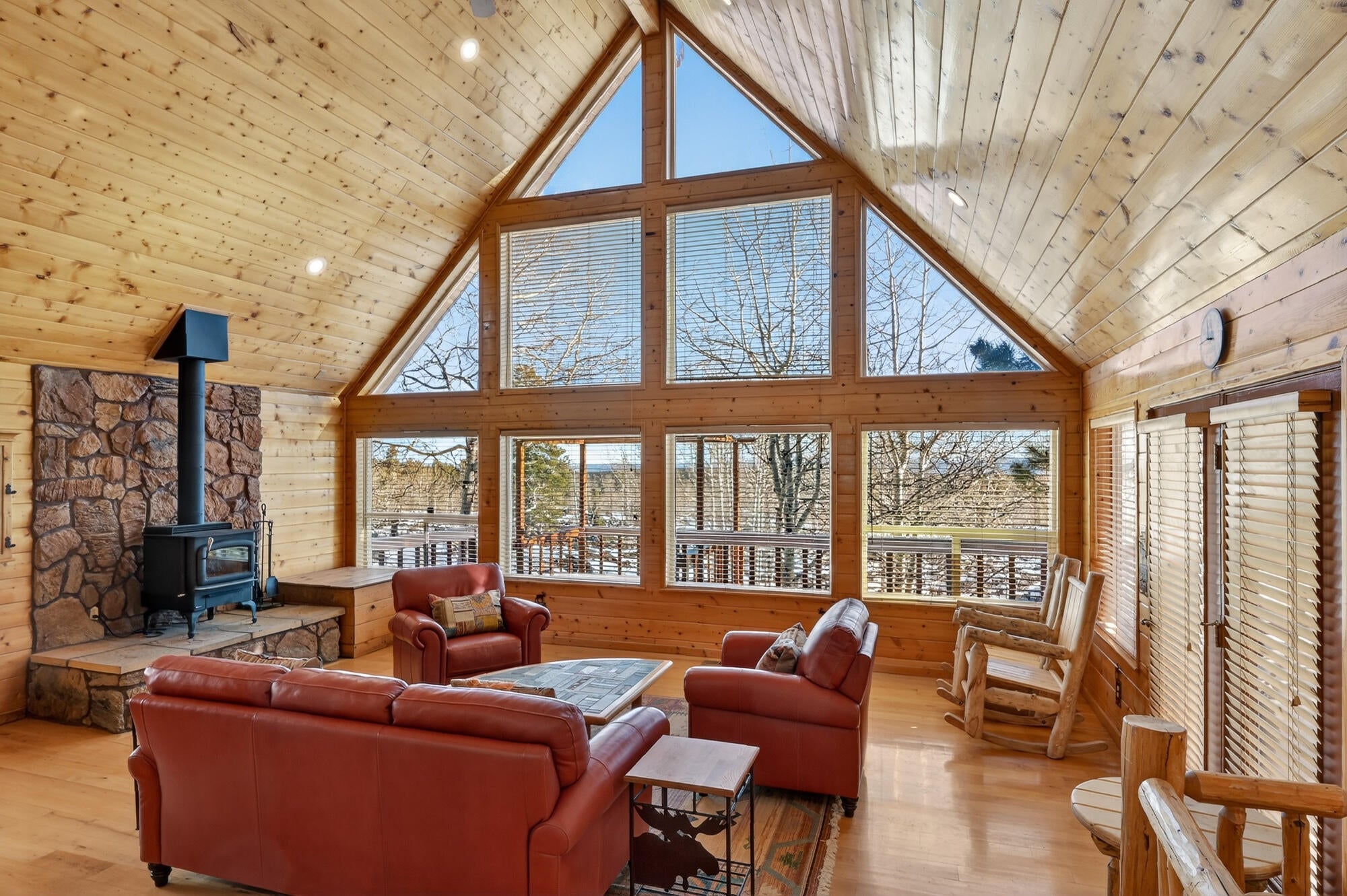 Duck Creek, Utah, 84762, United States, 4 Bedrooms Bedrooms, ,3 BathroomsBathrooms,Residential,Active,2007327