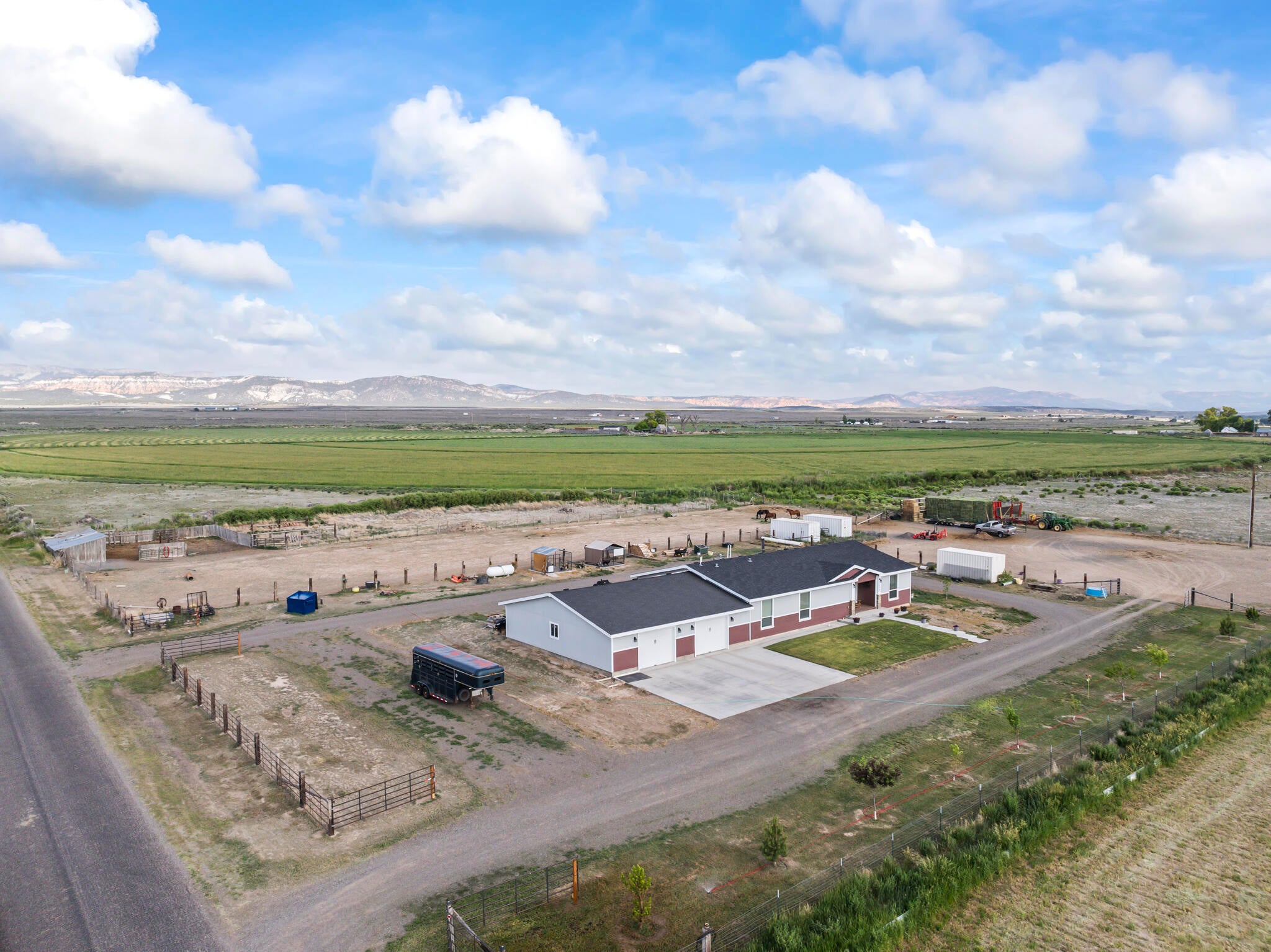 Panguitch, Utah, 84759, United States, 3 Bedrooms Bedrooms, ,3 BathroomsBathrooms,Residential,Active,2015807