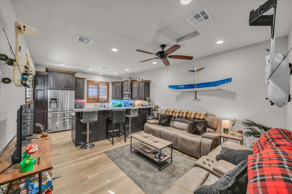 Hurricane, Utah, 84737, United States, 5 Bedrooms Bedrooms, ,6 BathroomsBathrooms,Residential,Active,1748671