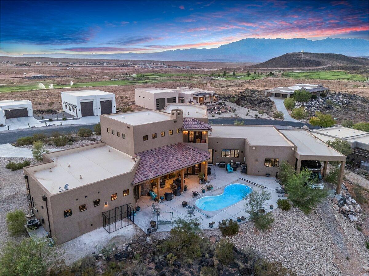 Hurricane, Utah, 84737, United States, 4 Bedrooms Bedrooms, ,4 BathroomsBathrooms,Residential,Active,1945483