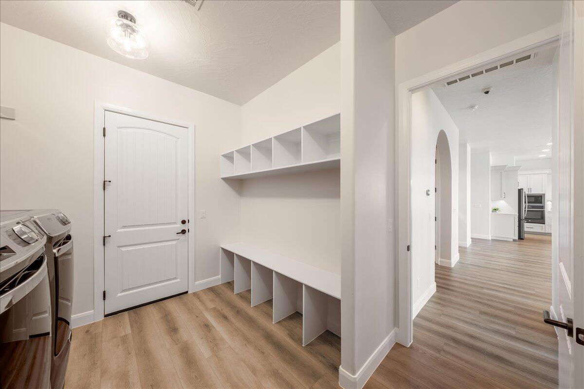 Hurricane, Utah, 84737, United States, 3 Bedrooms Bedrooms, ,3 BathroomsBathrooms,Residential,Active,2011422