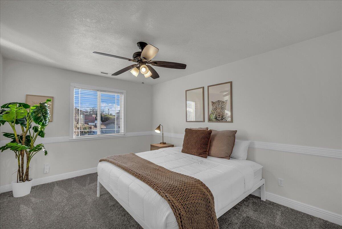 La Verkin, Utah, 84745, United States, 6 Bedrooms Bedrooms, ,4 BathroomsBathrooms,Residential,Active,2010581