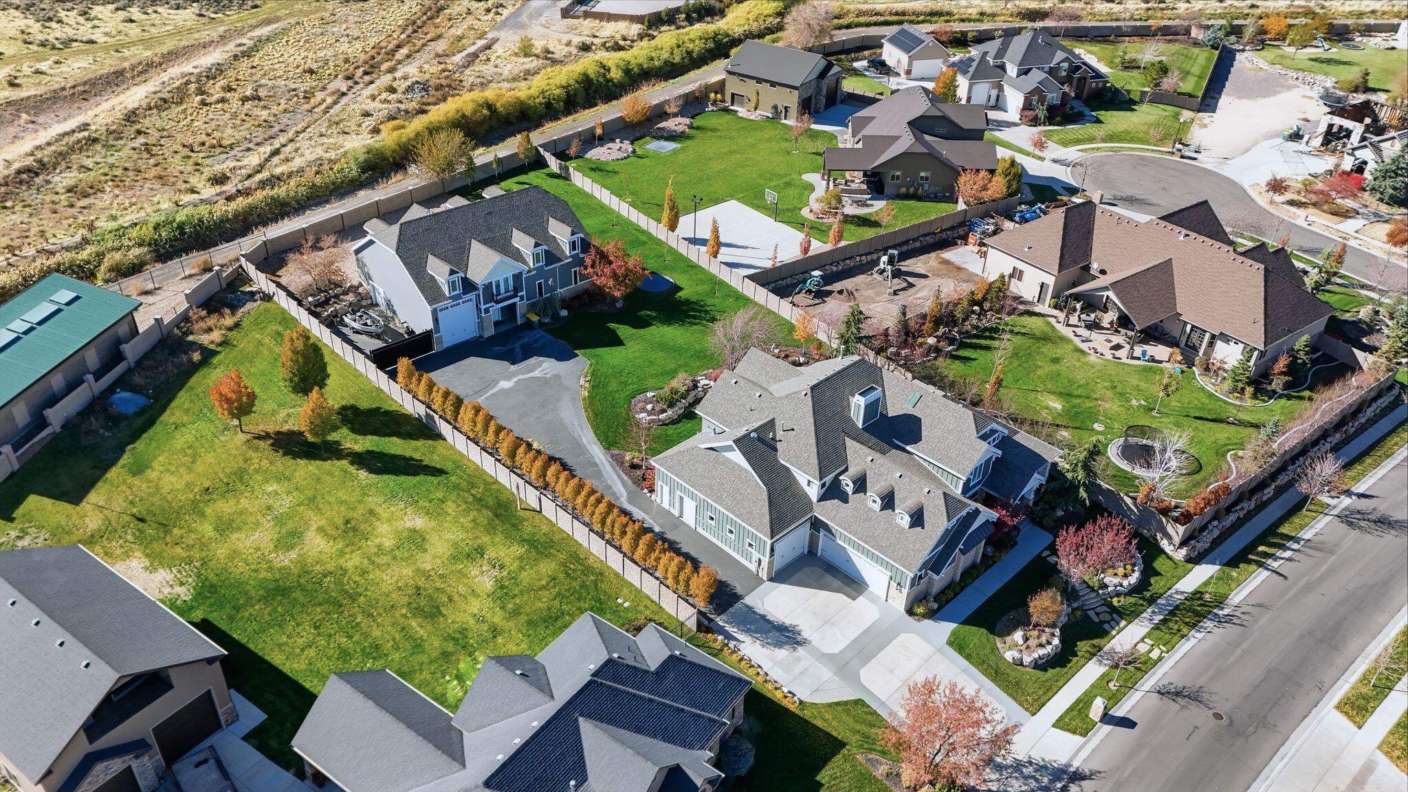 Bluffdale, Utah, 84065, United States, 7 Bedrooms Bedrooms, ,8 BathroomsBathrooms,Residential,Active,1987223