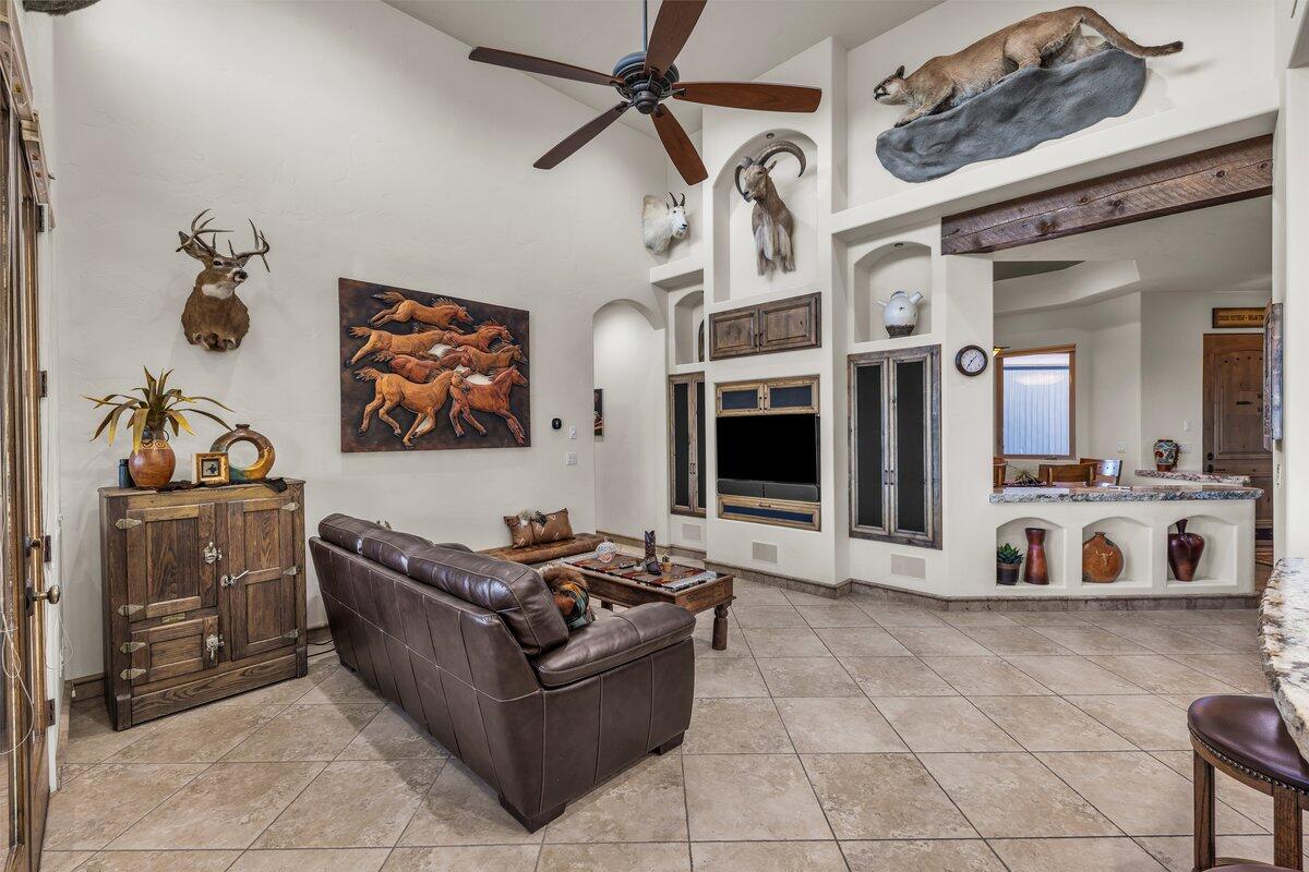 Hurricane, Utah, 84737, United States, 4 Bedrooms Bedrooms, ,3 BathroomsBathrooms,Residential,Active,1941338
