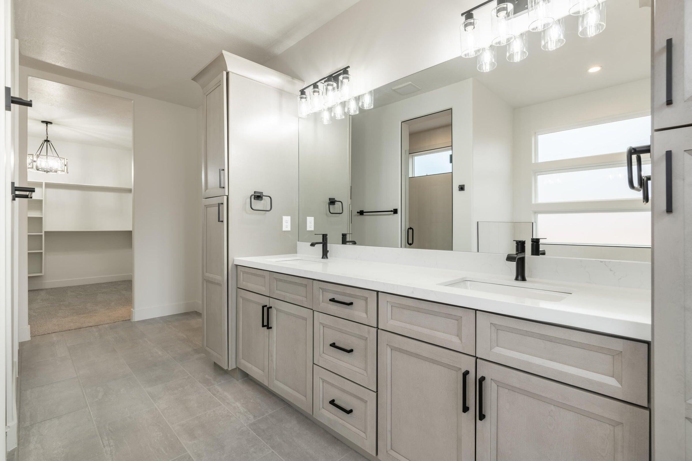 Washington, Utah, 84780, United States, 4 Bedrooms Bedrooms, ,4 BathroomsBathrooms,Residential,Active,1849183